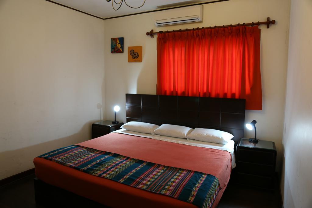 Hotel Miraflores Lodge Lima Phòng bức ảnh