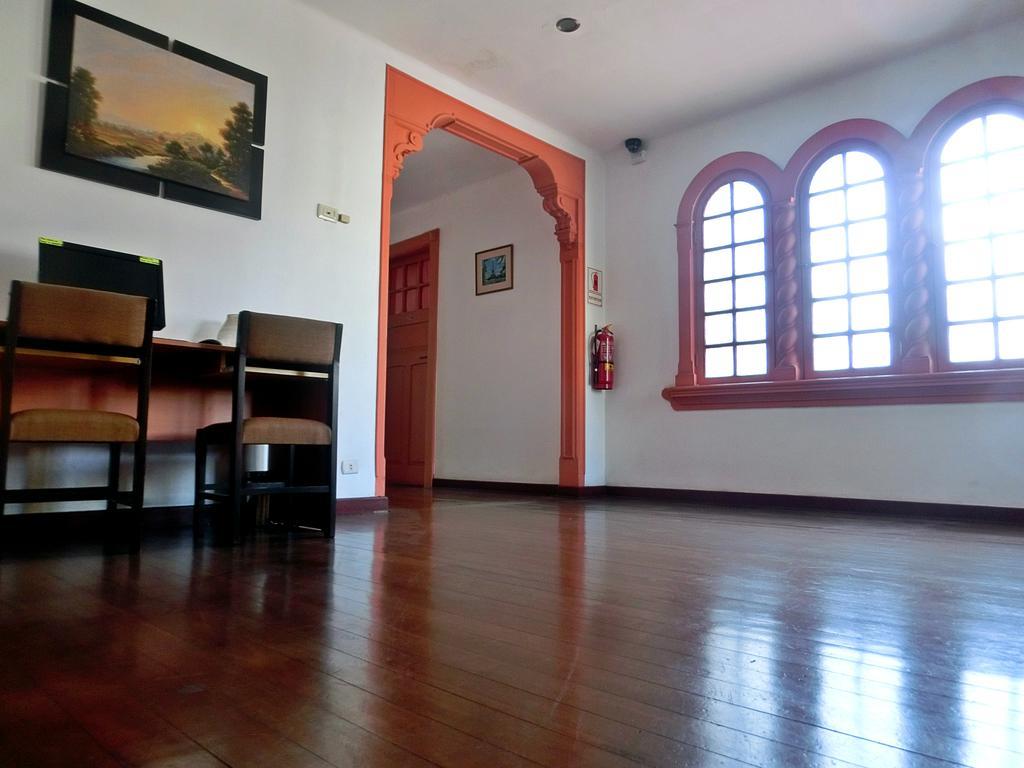 Hotel Miraflores Lodge Lima Ngoại thất bức ảnh